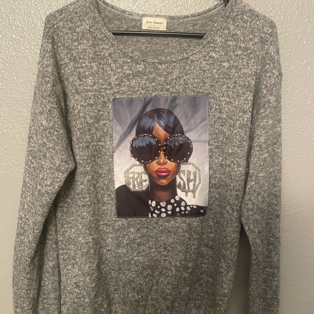 Hey long sleeve sweatshirt with black and white graphic print